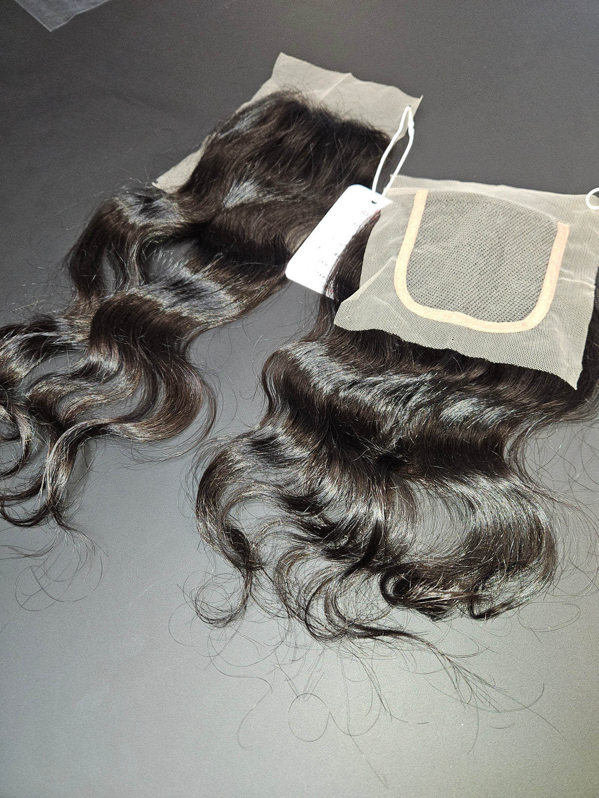 4x4 Wavy Lace Closure – 100% Human Hair